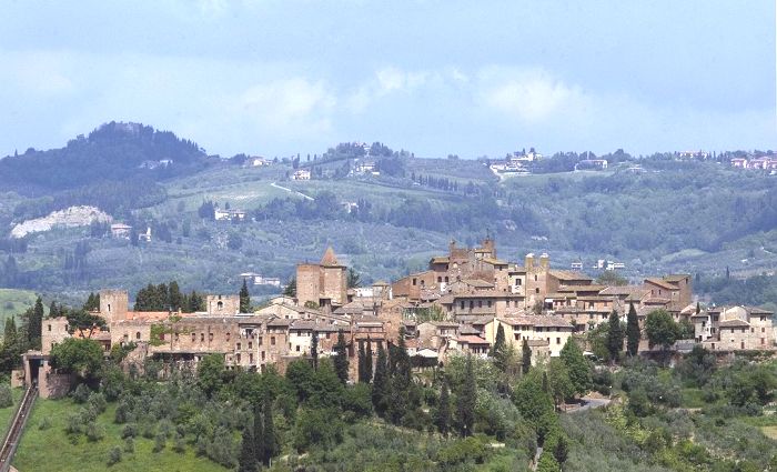 Панорама міста Чертальдо Італія