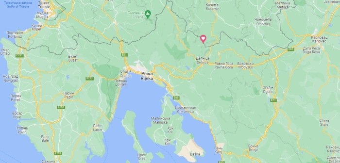 Село Кужель розташоване в Приморсько-Горанській жупанії Хорватії на березі річки Купи