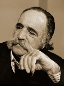 Портрет американського письменника Вільяма Сарояна