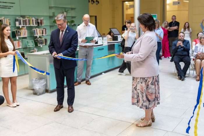 Відкриття Української книжкової полички в Брно, Чехія.